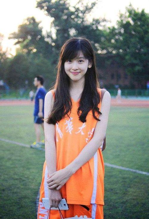 奶茶妹妹和网红照片,时尚潮流的视觉盛宴