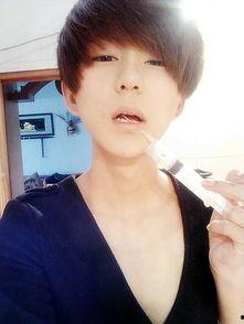 宫俊的照片,光影中的独特魅力